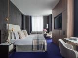 Junior Corner Suite