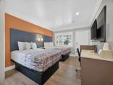 Suite, 2 Bedrooms (2 Double Beds, 1 Queen Bed)