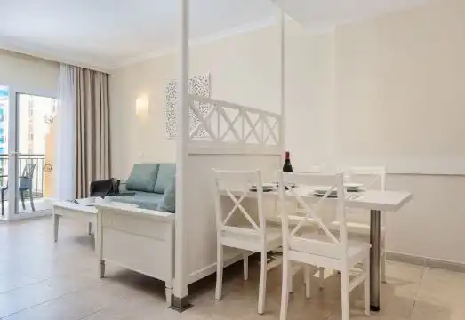 One-Bedroom Apartment With Balcony And Pool View