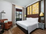 Studio Premier King Room