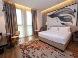One-Bedroom King Suite