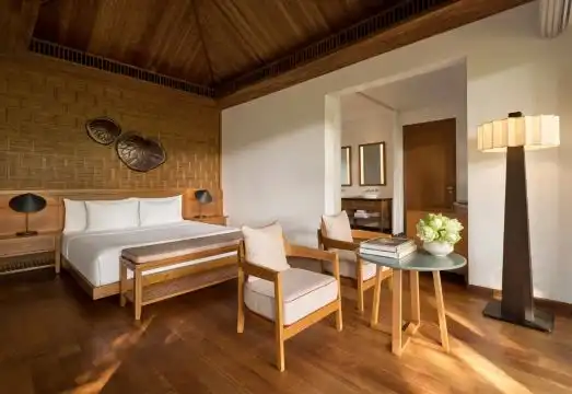 Garden View King Bungalow