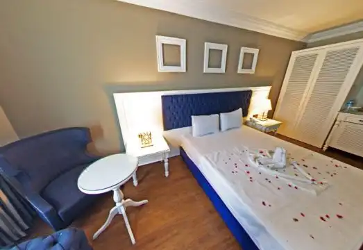 Standard Room With 2 Single Beds