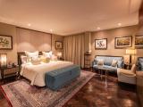 Luxury King Room