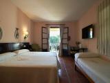 Double Or Twin Double Room With Extra Bed