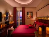 RomAntique Room
