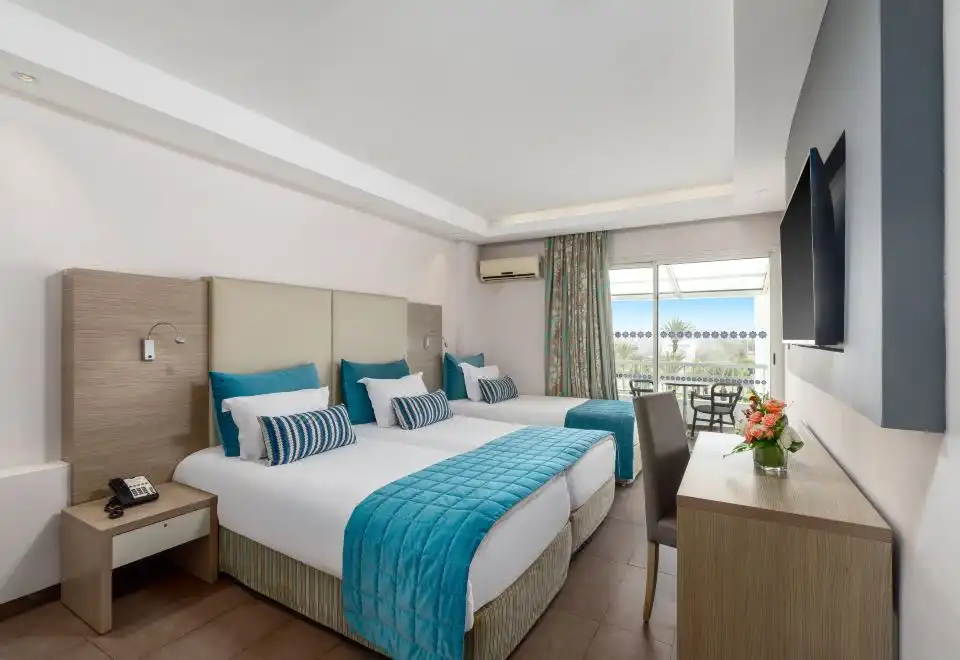 Standard Triple Room With Garden View