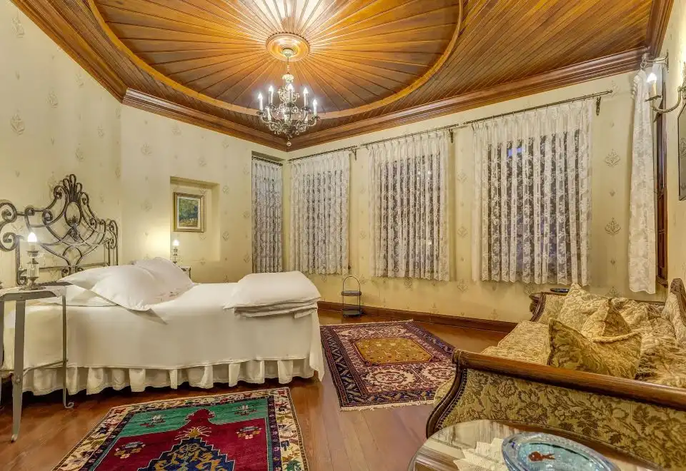 Suna Deluxe Double Room