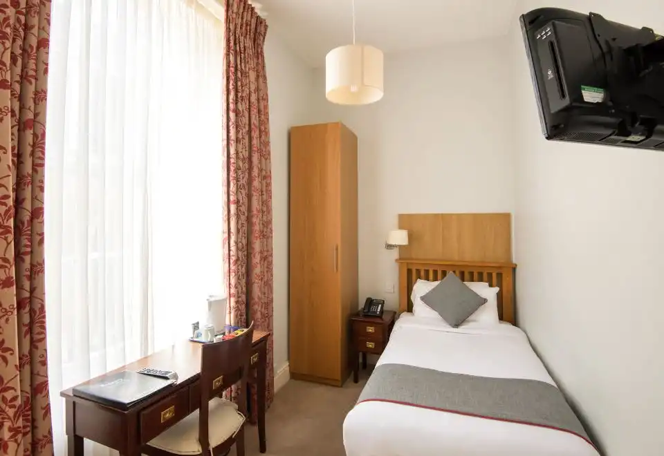 Single Standard Single Room-Shared