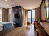 Deluxe Suite With Sea View