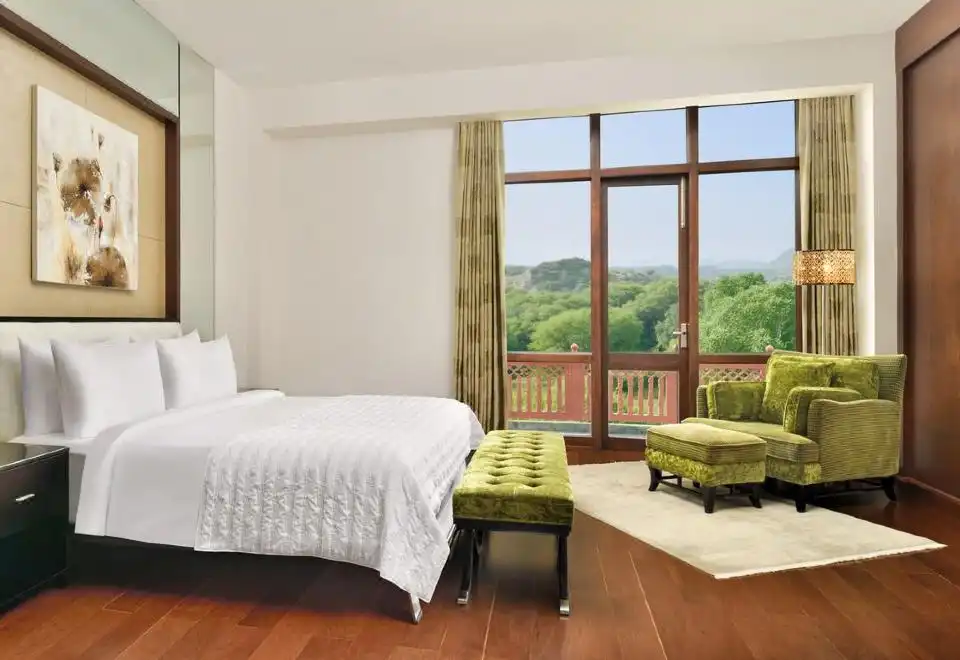 Two-Bedroom Presidential Suite