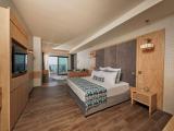 Junior Preferred Club Suite With Sea View And Balcony