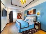 Luxury Suite