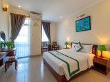 Deluxe Room 1 Queen bed