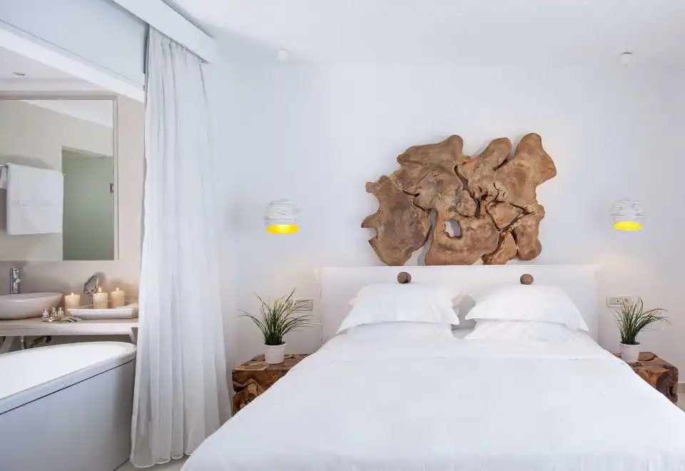 Prestige Room with Outdoor Jacuzzi