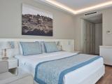 Superior Corner Room