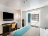 1 King Bed | Non-Smoking, Micfridge