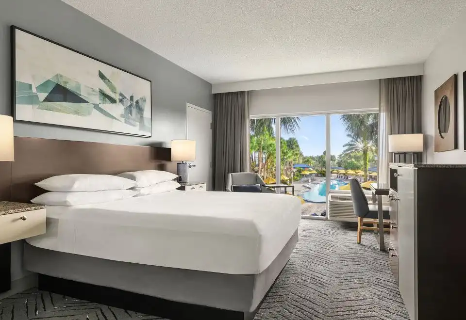 King Room With Pool View