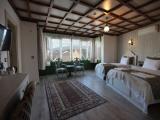 Luxury Triple Room