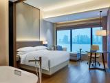 Executive River-view Queen Room