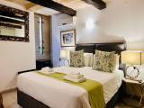 Comfort Room (Large (Dingli)