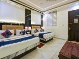 Deluxe Family Suite