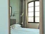 Superior Twin Room with Old Port View