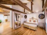 Executive Two-Bedroom Apartment with Canal View