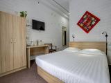 Standard Single Room with Mountain View