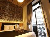 Classic Queen Room With City View