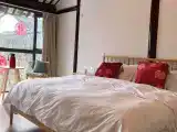 Queen Room D