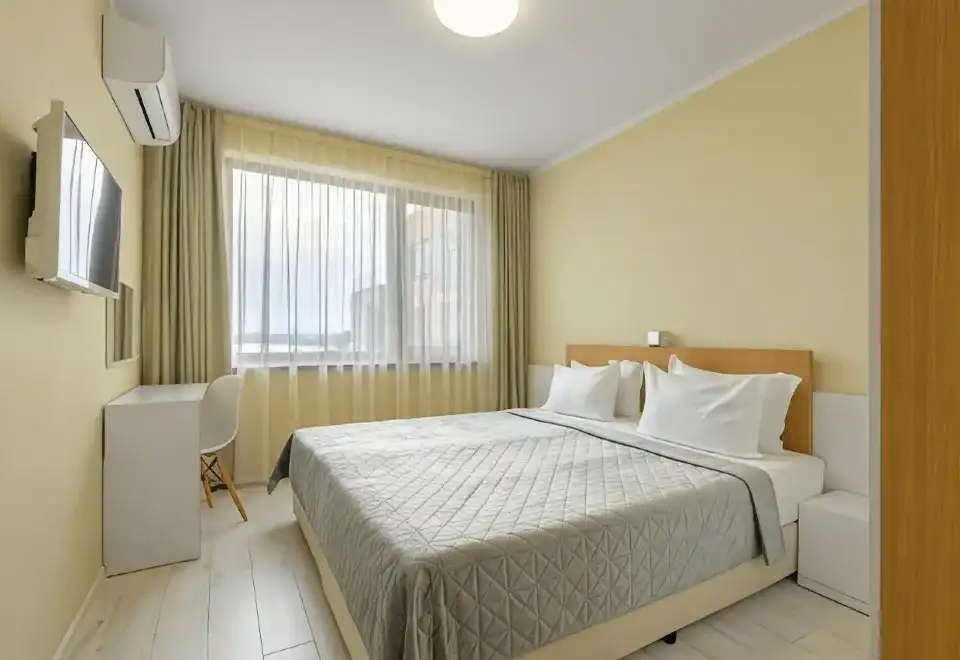 One-Bedroom Apartment With Sea View