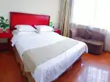 Queen Room With E-sports