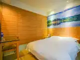 Budget Queen Room