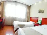 Comfy 2-bed Room