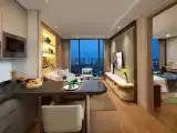 Executive One-Bedroom Suite (Washer-Dryer + Bidet + Fridge)
