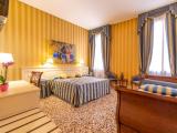 Deluxe Double or Twin Room with Canal View