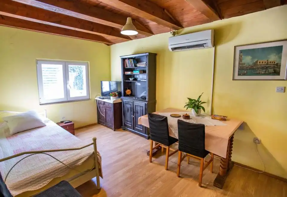 Triple Room With Private Bathroom