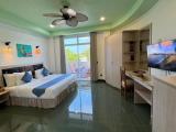Deluxe Double or Twin Room with City View