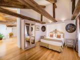Executive Two-Bedroom Apartment with Canal View