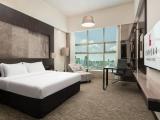 Business Queen Room