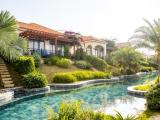 Premier Twin Pool Access Room