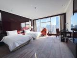 Elegant 2-bed Room
