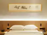 Aiman Deluxe Double Bed Room