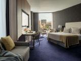 Junior Corner Suite View King