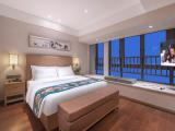One-Bedroom Premier Suite（Yangtze River View）