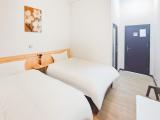 Garden Twin Room (Private Bathroom) 205