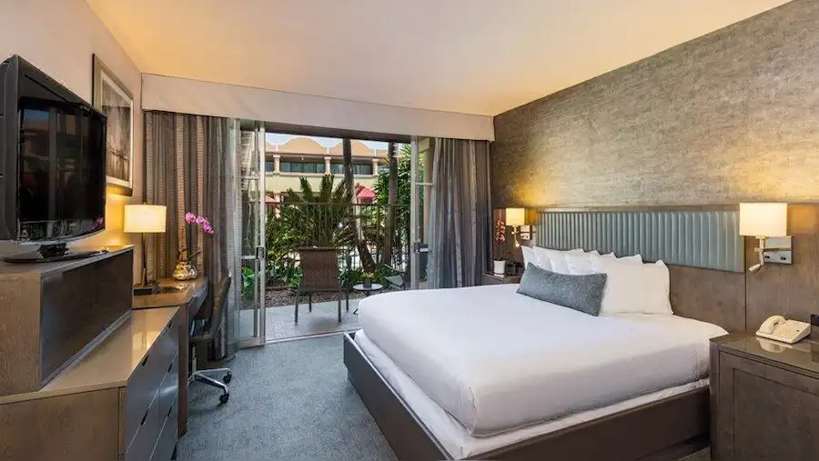 Traditional King Room