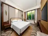 Standard Vitality Nterior Queen Room (Mobile Screen Casting + Cloud Rest Mattress)