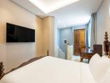 Garden Loft Suite (Mini Fridge + Soft Bathrobe + Safe)
